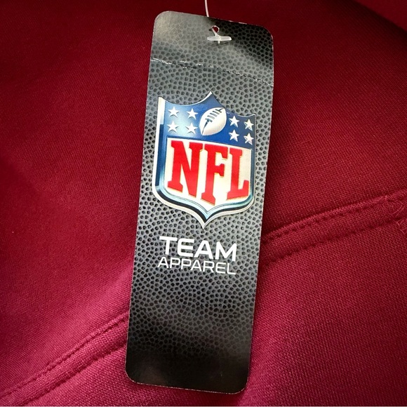 Washington Commanders Hoodie Mens Size Medium Sweatshirt Redskins NFL Fan Gear - Picture 2 of 15